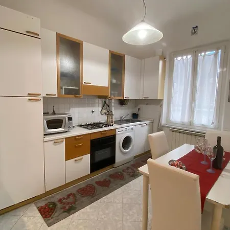 Glitter Apartman La Spezia