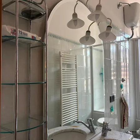 Glitter Apartman La Spezia